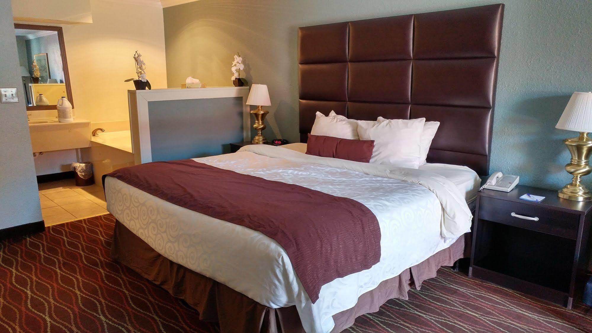 Motel Baymont By Wyndham 3*